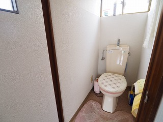 浜尻町　中古住宅のトイレ