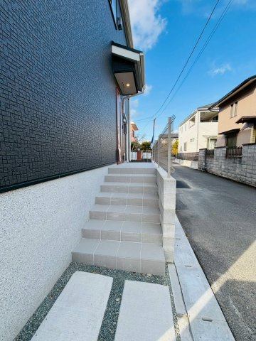 リナージュ／中央区出水6丁目第4期／2号棟のエントランス