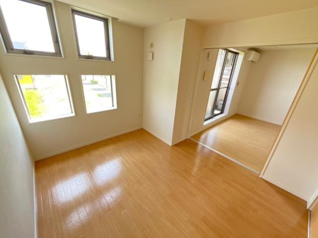 リアンの寝室|寝室