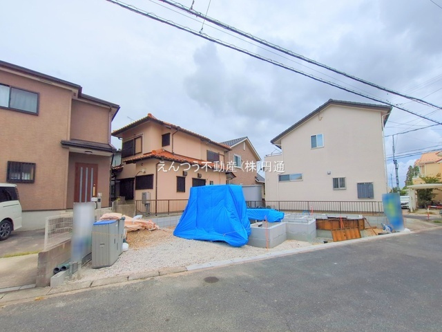 ハートフルタウン北山町2期の前面道路含む現地写真