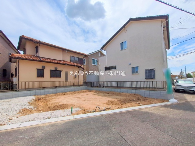 ハートフルタウン北山町2期の前面道路含む現地写真