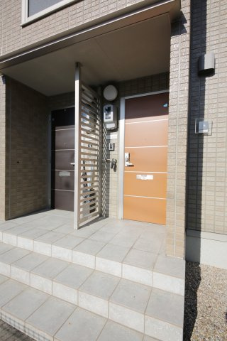 ヒルズあさひヶ丘のエントランス
