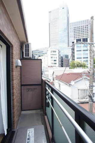 Wisteria六本木のバルコニー