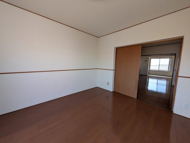 メゾン菊住の居間・リビング