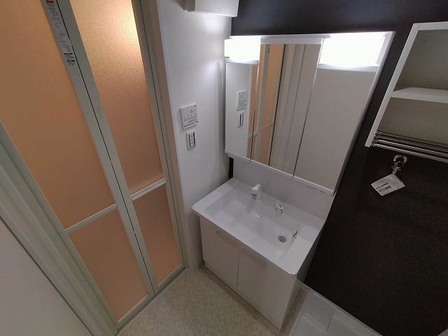 神戸市須磨区妙法寺字道正川のアパートの洗面所|シャンプードレッサー