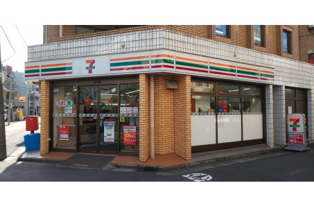 Kist原宿の周辺|コンビニ