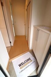 レセンテスパシオ　Ｂの玄関