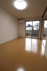 レセンテスパシオ　Ｂの居間・リビング