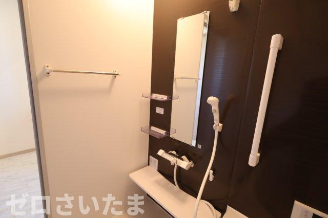 《仲介手数料無料》岩槻区大字平林寺1524新築一戸建てハートフルタウンの浴室