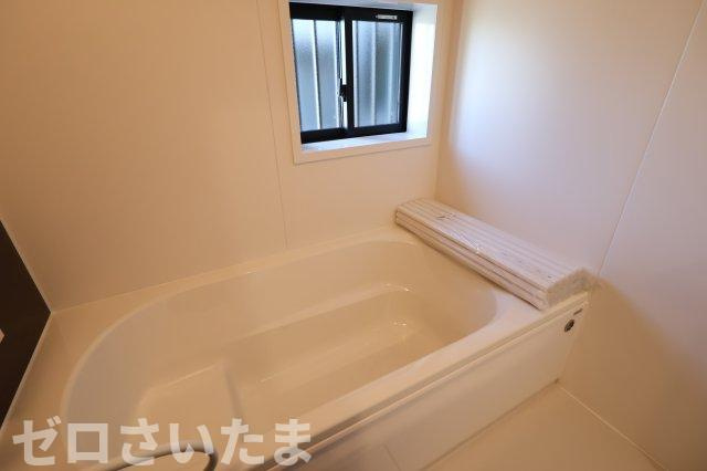 《仲介手数料無料》岩槻区大字平林寺1524新築一戸建てハートフルタウンの浴室