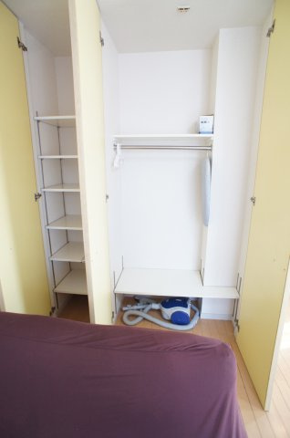 スカイコート浜松町壱番館の玄関|クロゼット