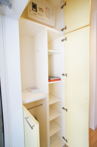 スカイコート浜松町壱番館の収納|シューズクロゼット