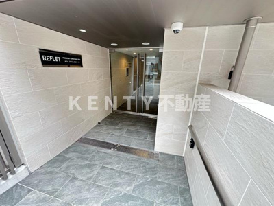 【エントランス】 | ルフレ プレミアム横浜リーヴァ | 建物の内部です