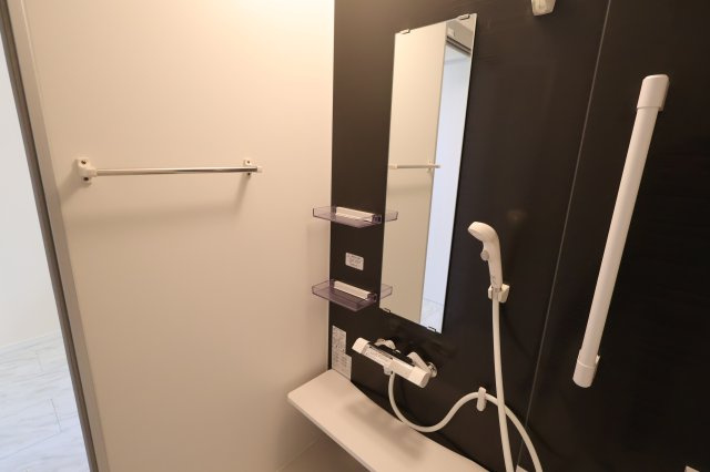 《仲介手数料無料》岩槻区大字平林寺1524新築一戸建てハートフルタウンの浴室