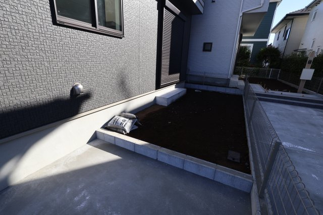 《仲介手数料無料》岩槻区大字平林寺1524新築一戸建てハートフルタウンの庭