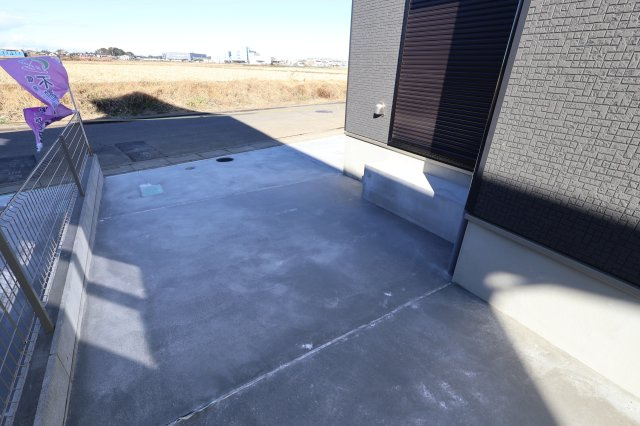 《仲介手数料無料》岩槻区大字平林寺1524新築一戸建てハートフルタウンの駐車場