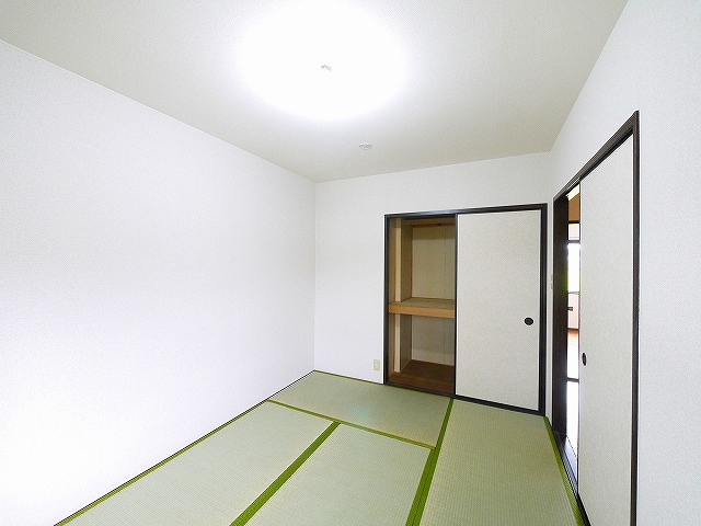 サニーコートＡ・Ｂ（四条大路）の和室