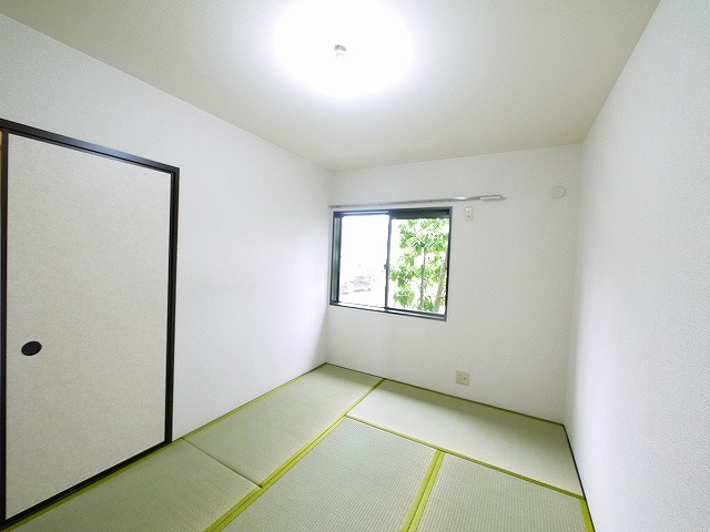 サニーコートＡ・Ｂ（四条大路）の和室