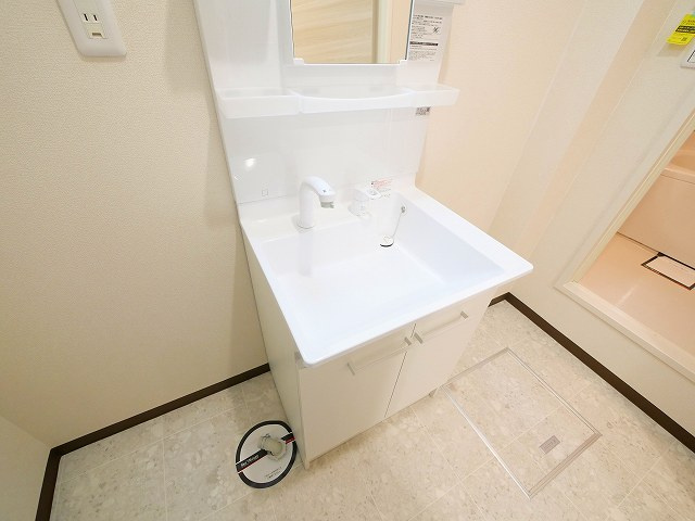 サニーコートＡ・Ｂ（四条大路）の洗面所