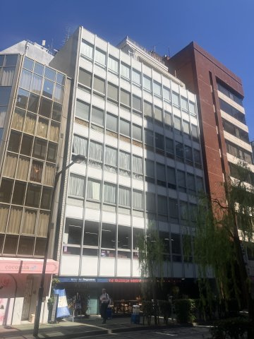 銀座松楠ビル-地下1階の外観