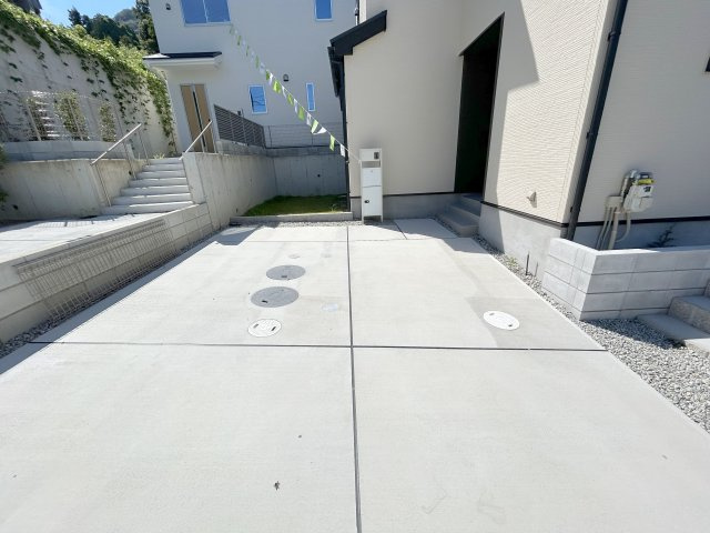 生駒市仲之町　第1期　1号棟の駐車場