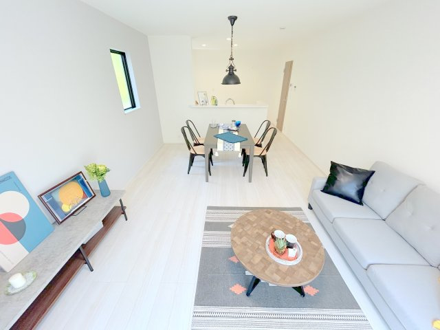 生駒市仲之町　第1期　1号棟の居間・リビング