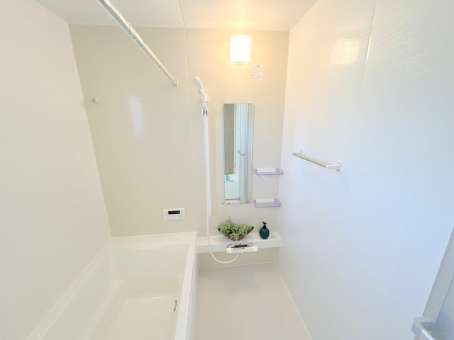 生駒市仲之町　第1期　1号棟の浴室