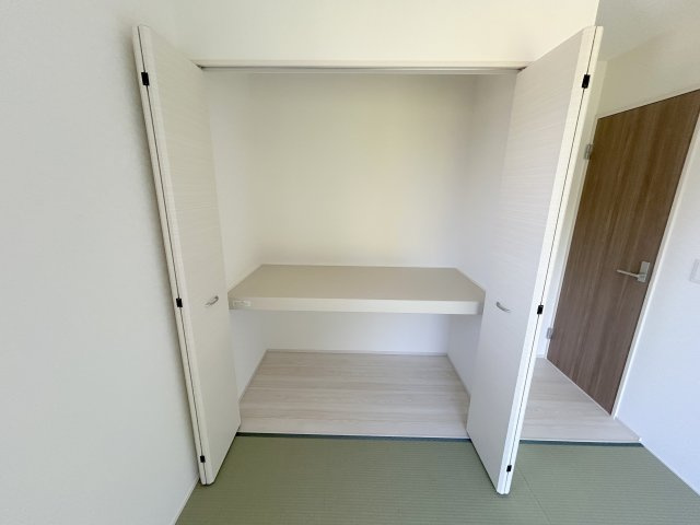 生駒市仲之町　第1期　1号棟の収納