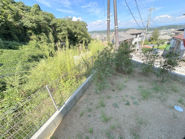 生駒市仲之町　第1期　1号棟の庭