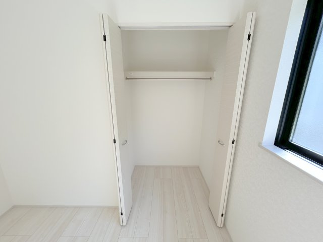 生駒市仲之町　第1期　1号棟の収納