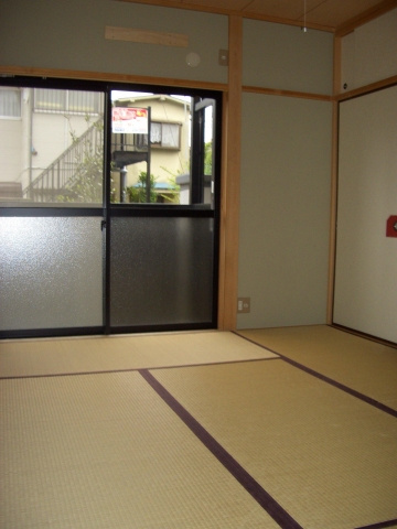 グレイス秀和の和室