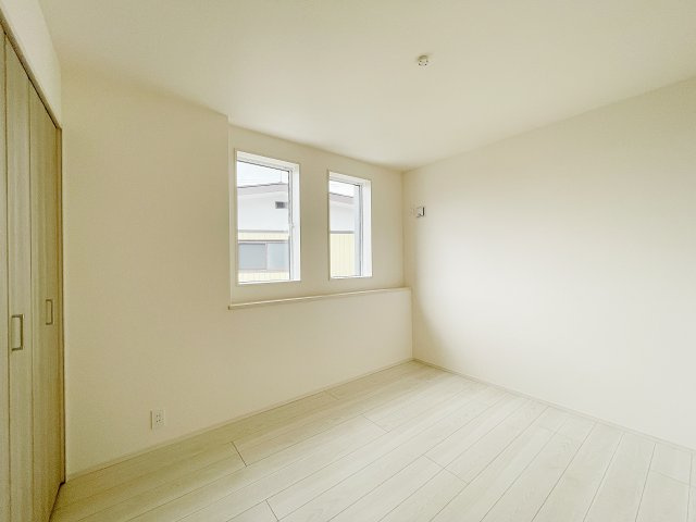 新築戸建・建売　郡山市台新二丁目　耐震＋制震　大成小・郡山一中の洋室