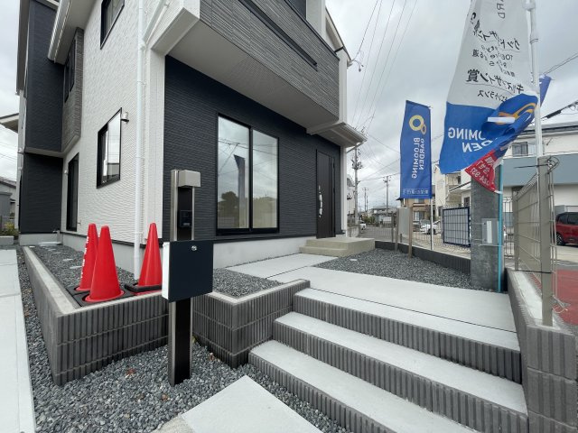 新築戸建・建売　郡山市台新二丁目　耐震＋制震　大成小・郡山一中の玄関