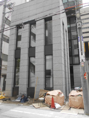 大阪市北区芝田２丁目の店舗事務所