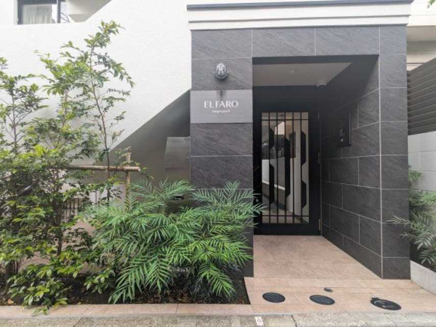 エルファーロ三軒茶屋Ⅱ　駅近　築浅　ペット相談のエントランス