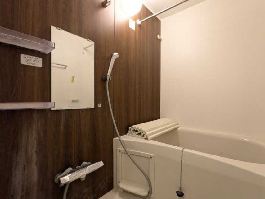 エルファーロ三軒茶屋Ⅱ　駅近　築浅　ペット相談の浴室