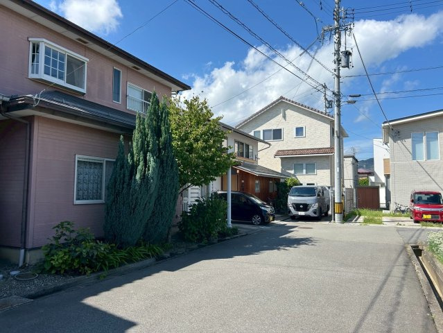 中古住宅　長野市川中島町今井の前面道路含む現地写真