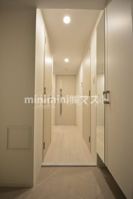 エスリード難波ザ・メゾンの玄関