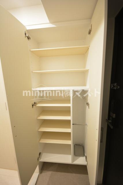 エスリード難波ザ・メゾンの収納