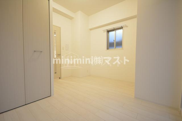 エスリード難波ザ・メゾンの居間・リビング