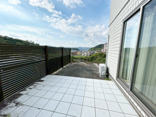 園部町小山西町滝谷の庭