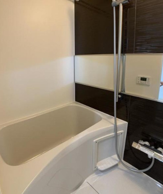 【浴室】 | ブライトール | 浴室乾燥機付きバス。