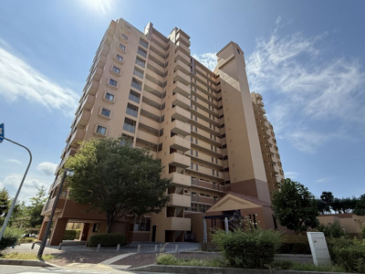 【外観】 | ファミールハイツ泉大津セントハーバーシティ一番館 | 外観です。北東側より撮影しました。