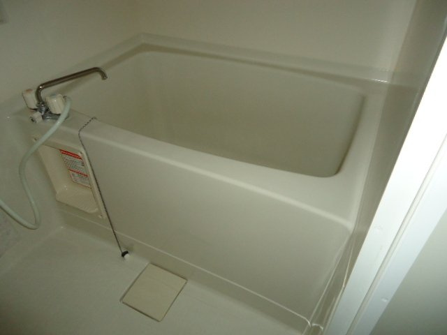 オンテールの浴室|バス