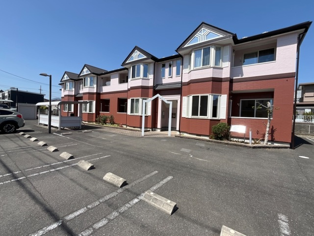 オンテールの駐車場