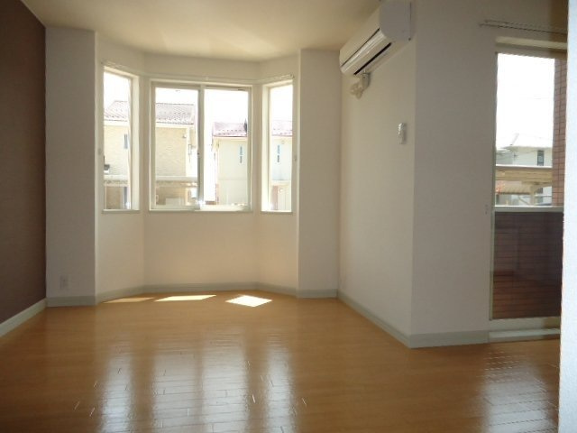 オンテールの居間・リビング|洋室