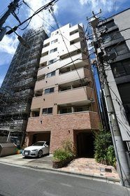 リスレーヌ蔵前の外観