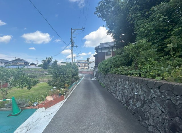 和泉市久井町土地の前面道路含む現地写真|前面道路①
