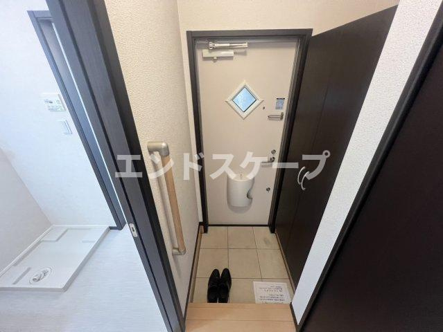 カルミアの玄関|高崎、前橋のお部屋探しはエンドスケープまで！お客様の理想お聞かせ下さい♪