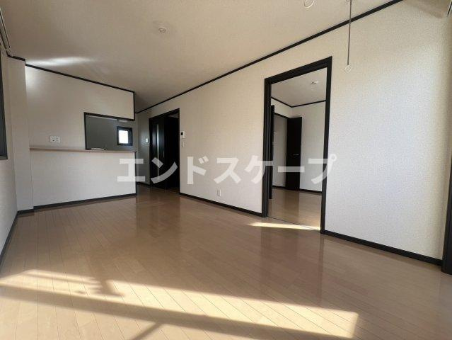 カルミアの居間・リビング|高崎、前橋のお部屋探しはエンドスケープまで！お客様の理想お聞かせ下さい♪